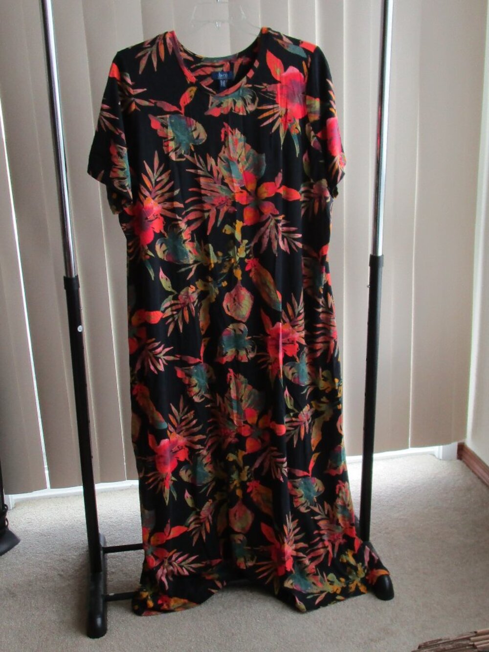 D & Co Beach Jersey Knit Maxi Dress woman 2X - black/orange tropical floral